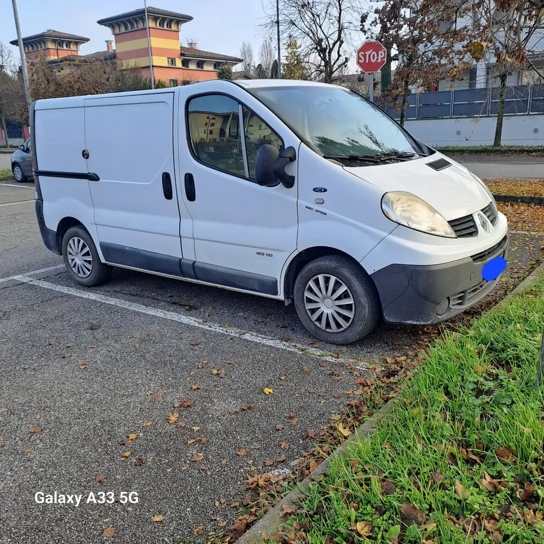Renault Trafic - 2