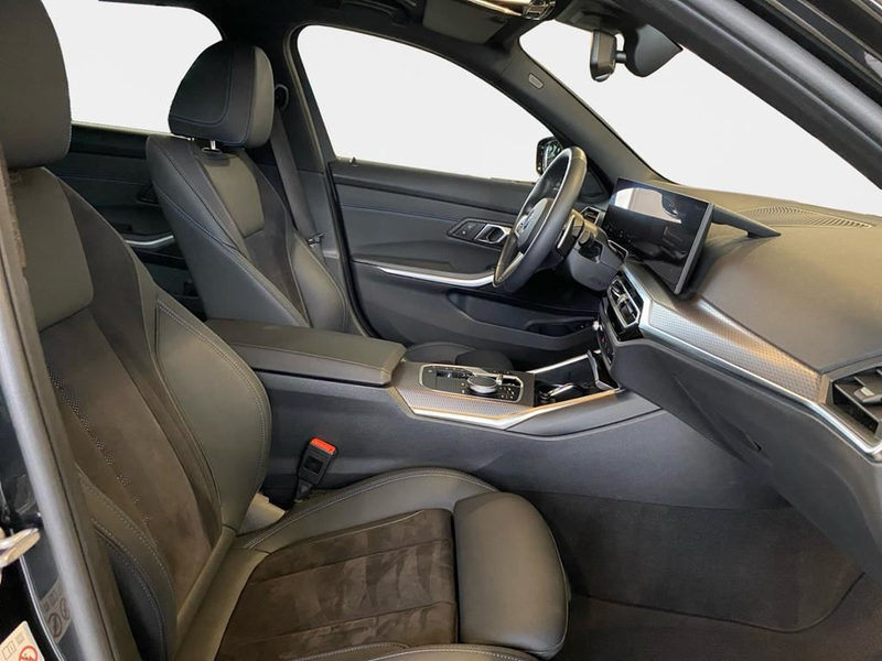 BMW 320 M Sport — photo 14