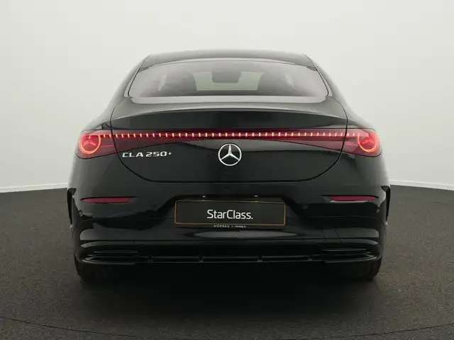 Mercedes-Benz 250 view 4
