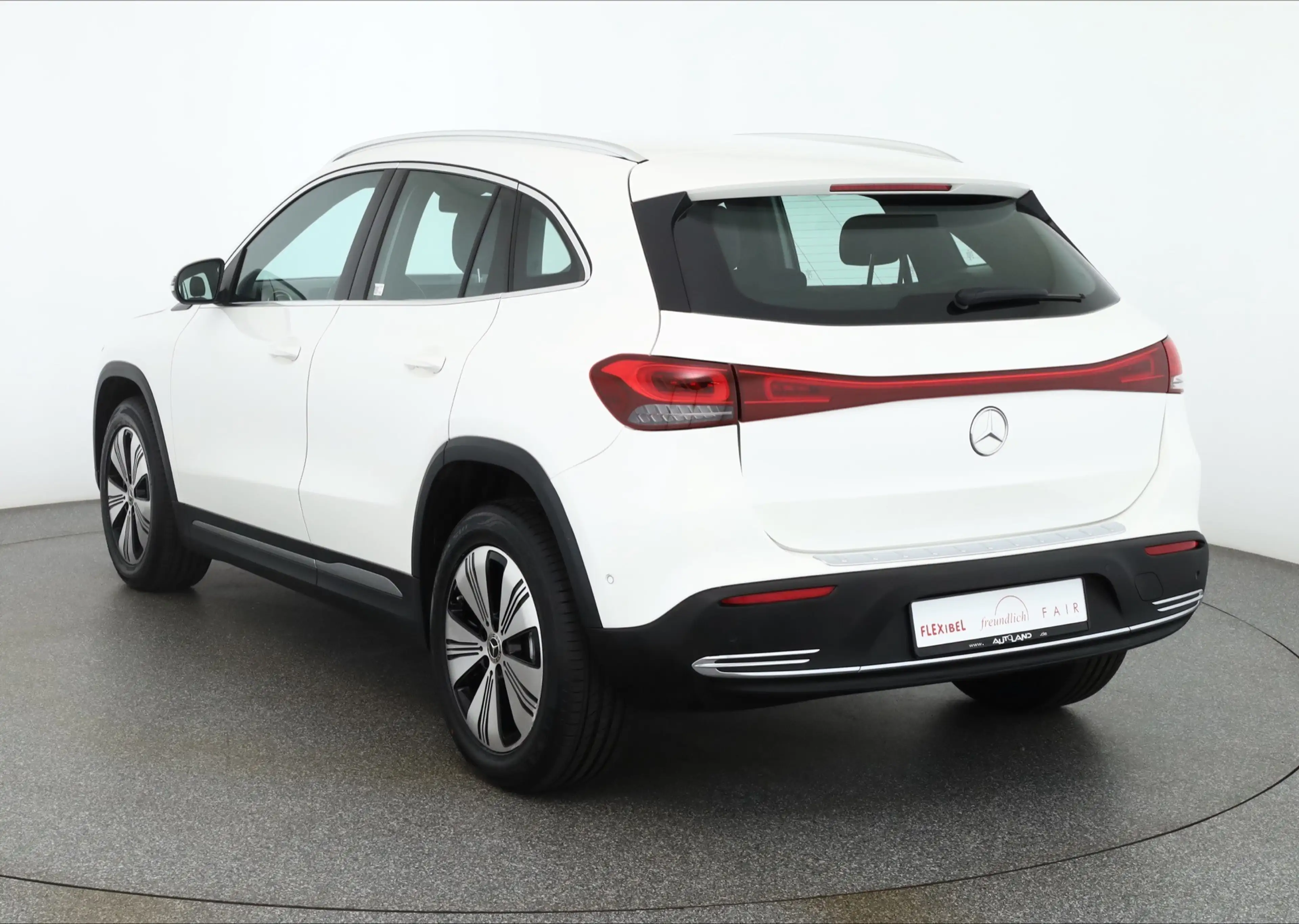 Mercedes-Benz EQA 250 LED Navi Sitzheizung Kamera Tempomat USB — photo 3