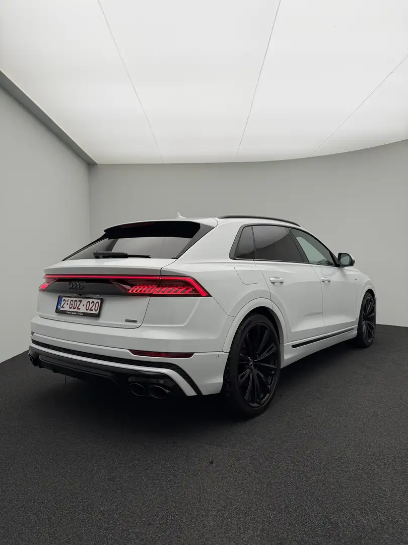 Audi Q8 55TFSI Hybride Competition FULL OPTION - 2
