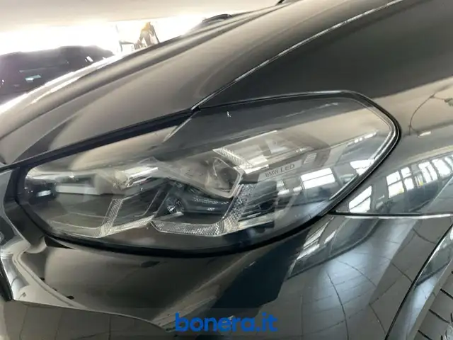 BMW X3 view 10