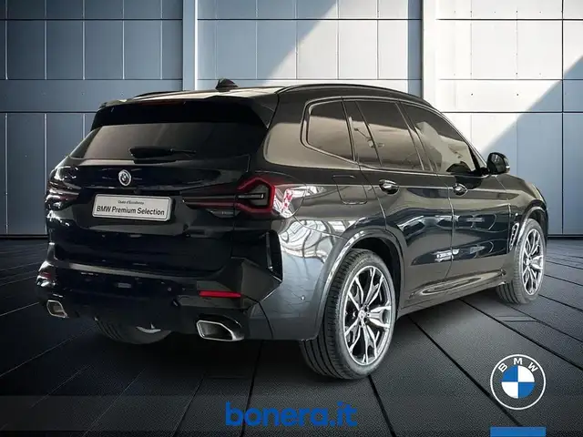 BMW X3 view 6