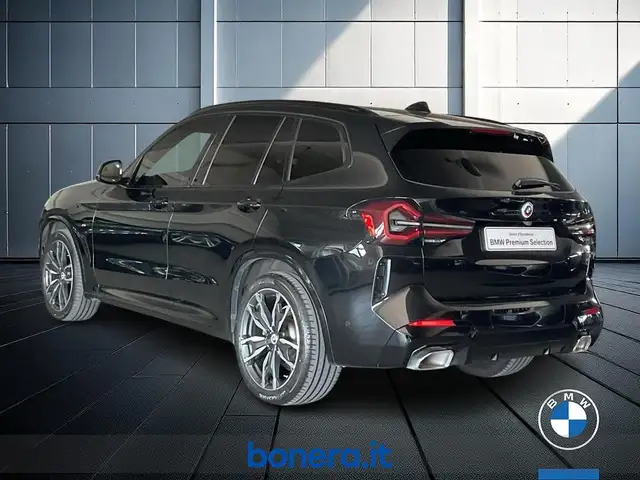 BMW X3 view 8