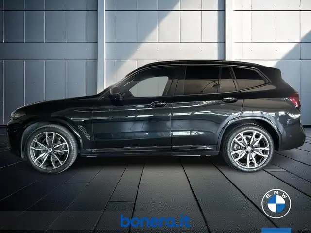 BMW X3 view 9