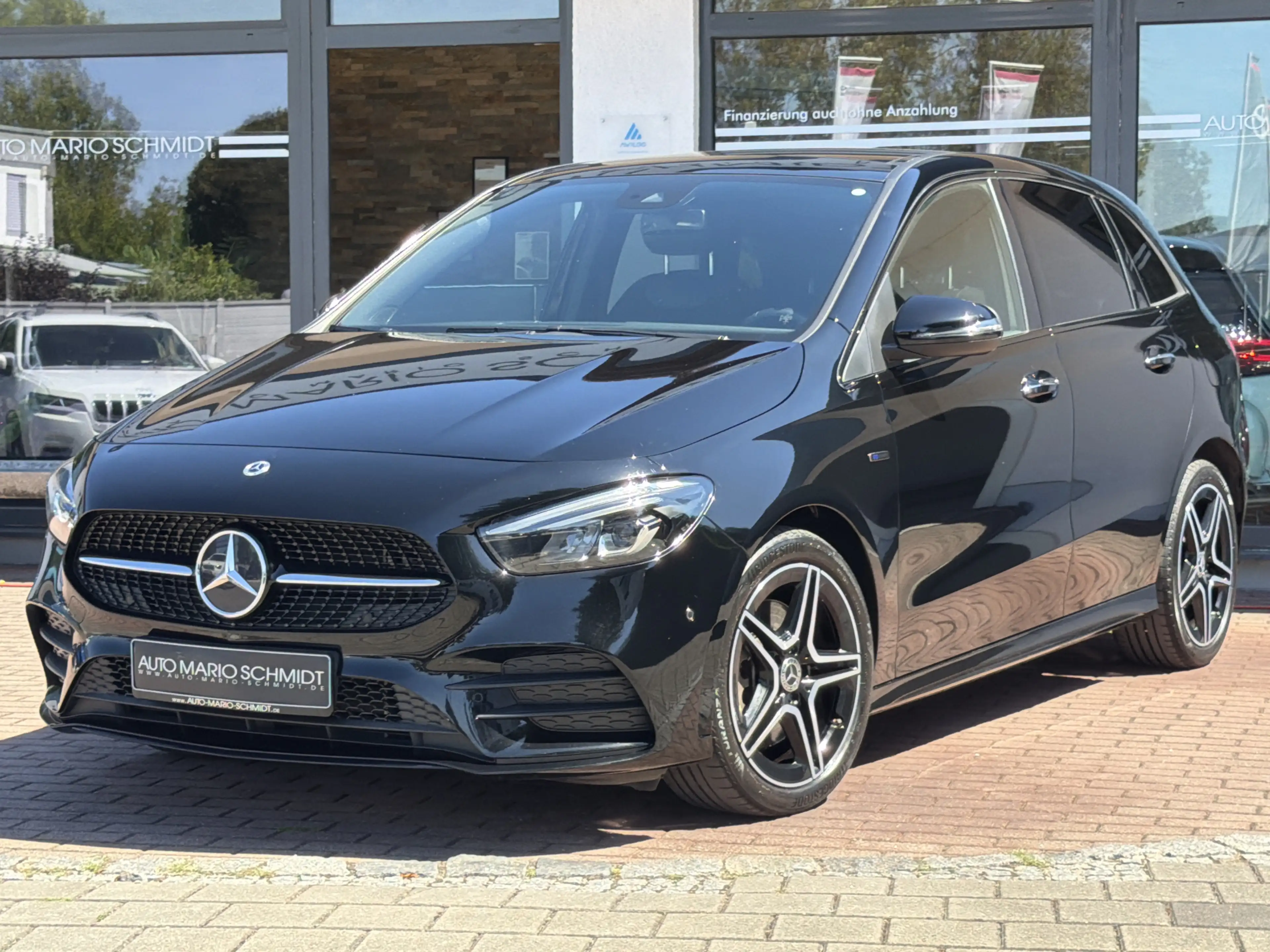 Mercedes-Benz B 250 e Edition 2020 AMG Line Panorama LED Night