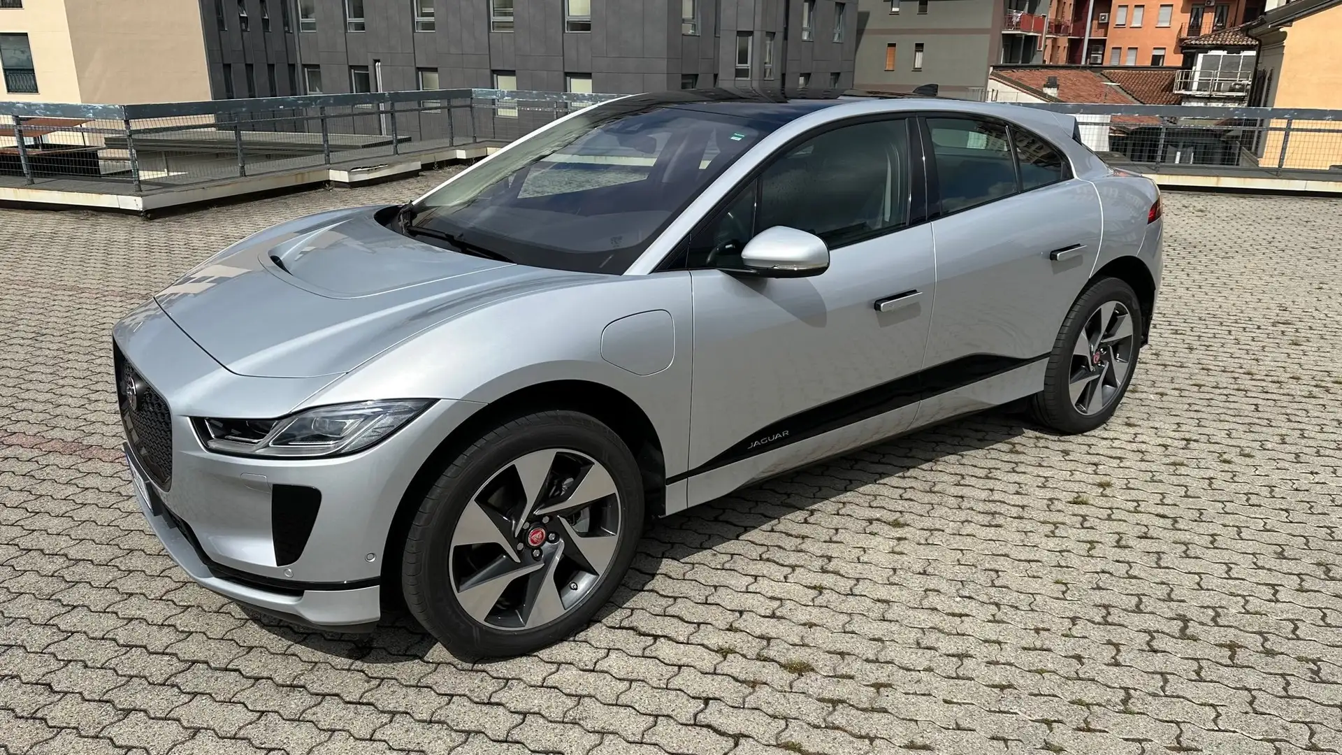 Jaguar I-Pace EV 400 S AWD 4WD Navi PDC360 cerchi 20 meridian Argento - 1
