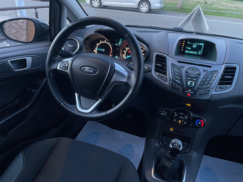 Ford Fiesta 🏴Fiesta 1.0i ÉDITION PLUS⚠️GARANTIE 12 MOIS⚠️ — photo 11