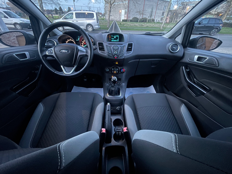 Ford Fiesta 🏴Fiesta 1.0i ÉDITION PLUS⚠️GARANTIE 12 MOIS⚠️ — photo 8