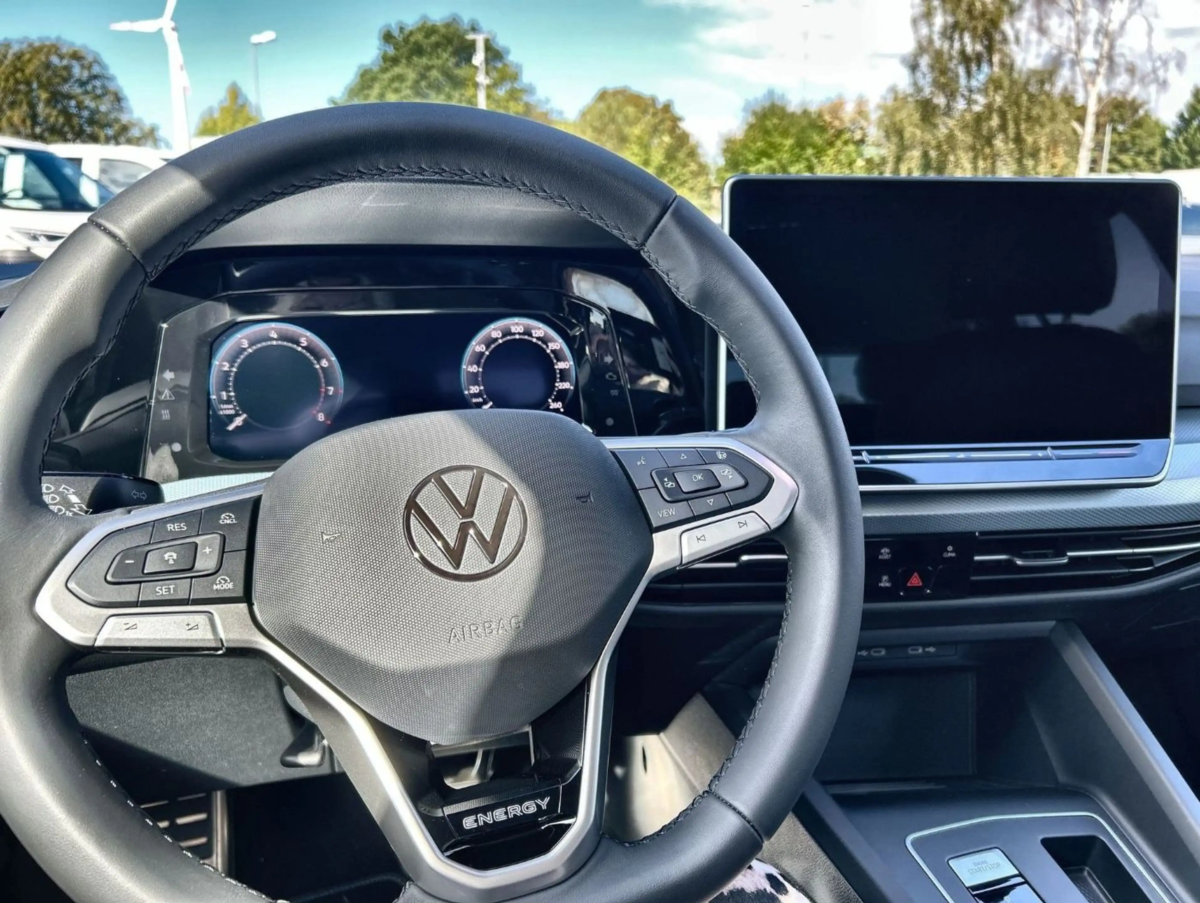 Volkswagen Golf Variant 1.5 eTSI ENERGY DSG AHK GJR — photo 12