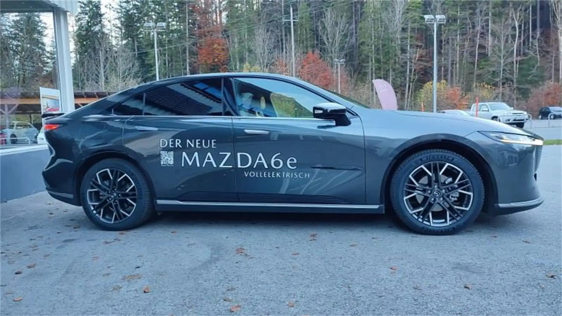 Mazda 6e 5HB EV 245ps Long Range AT RWD Takumi Plus Grau - 2