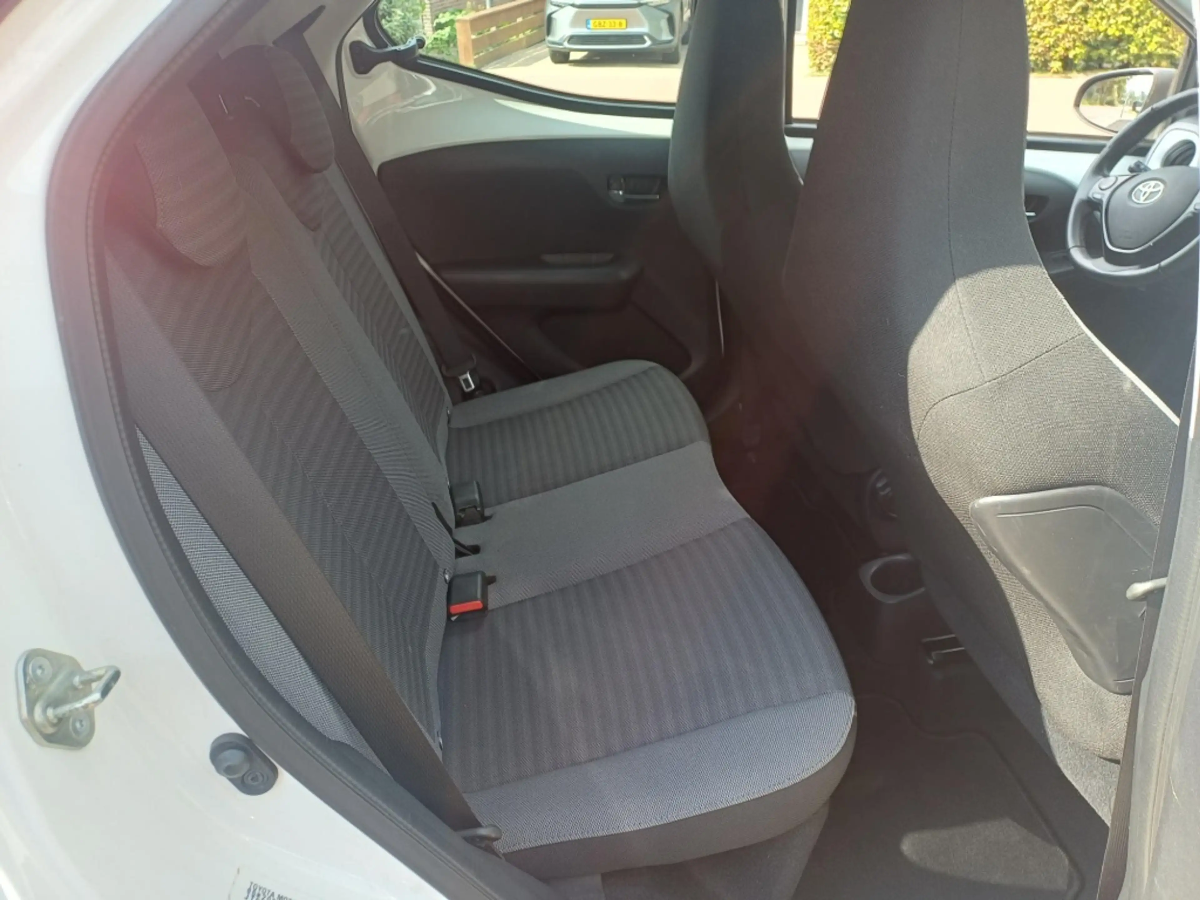 Toyota Aygo 1.0 VVT-i x-play — photo 6