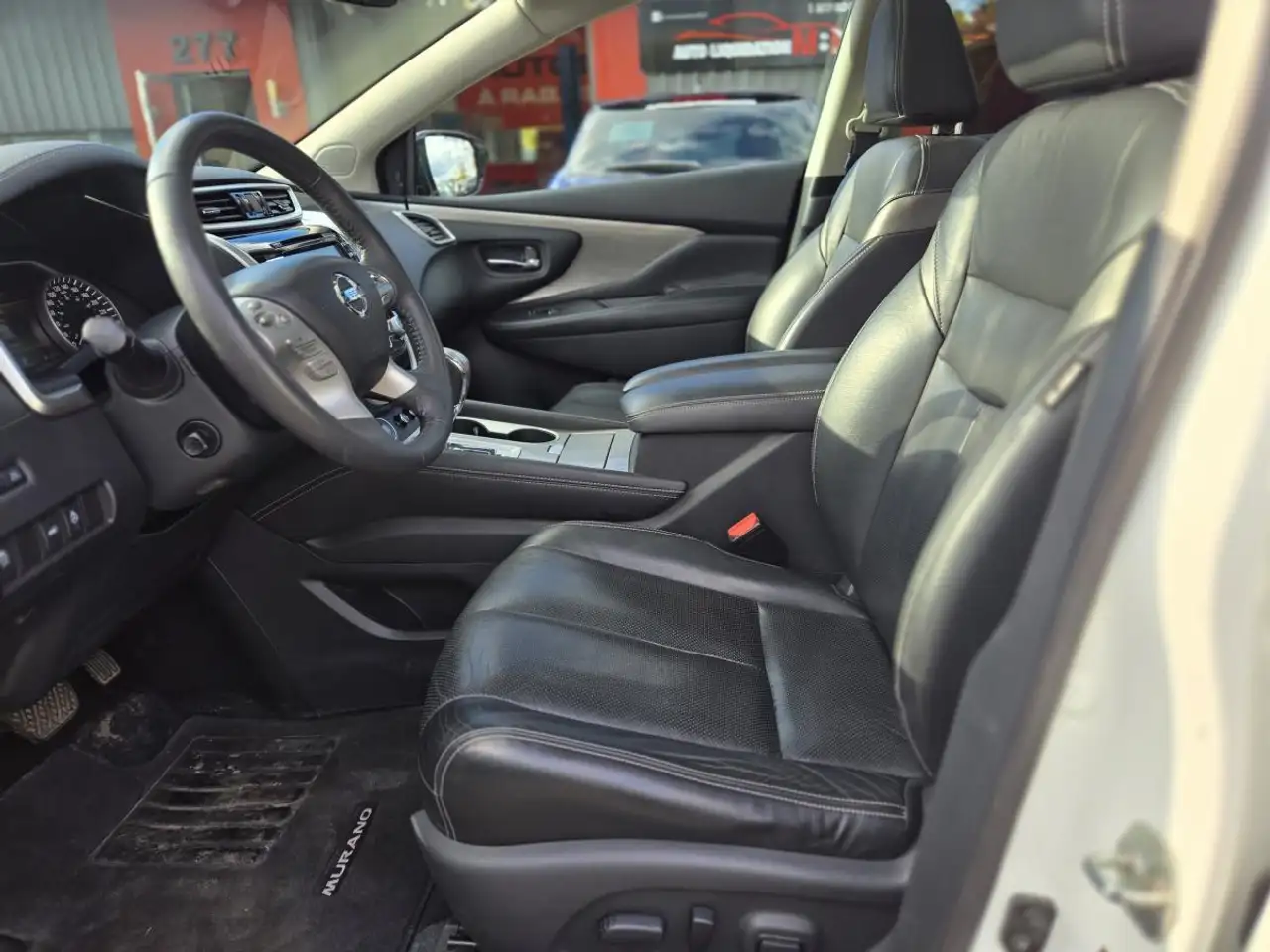 Nissan Murano снимка Nissan Murano