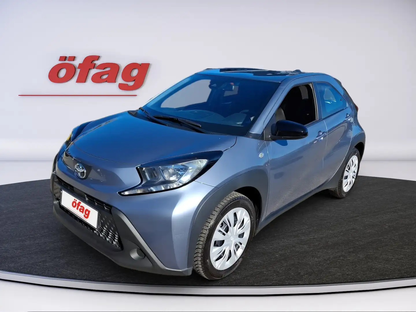 Toyota Aygo X Play 1.0 VVT CVT Blau - 1