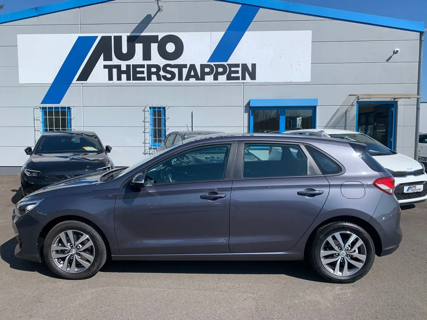 Hyundai i30 120PS Trend Navi/AppConnect/Kamera/Allwetter Grau - 2