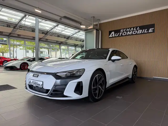 Audi e-tron GT *1-Hand/HuD/PANO/MATRIX/ACC/93 kWh*