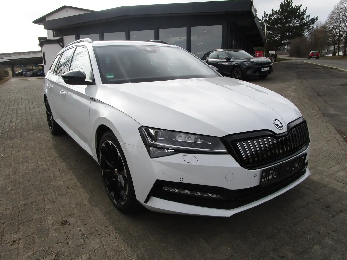 Skoda Superb 1.4 TSI Hybrid Sportline iV Wit - 2