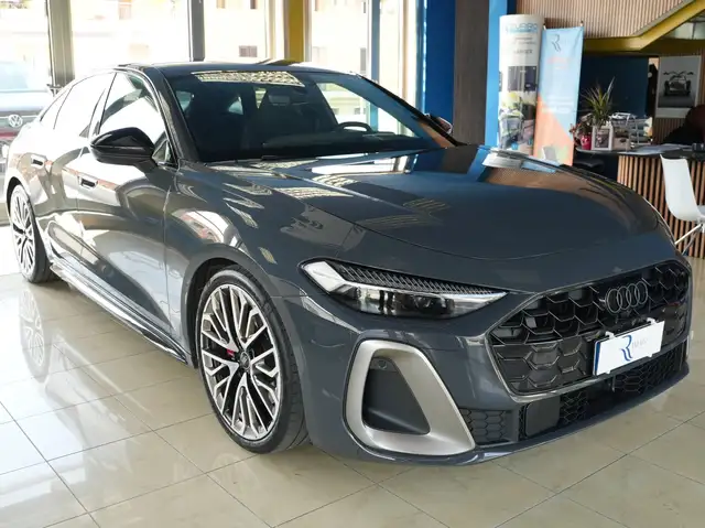 Audi A5 main image