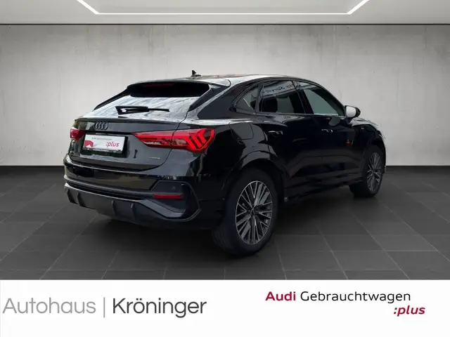 Audi Q3 view 2
