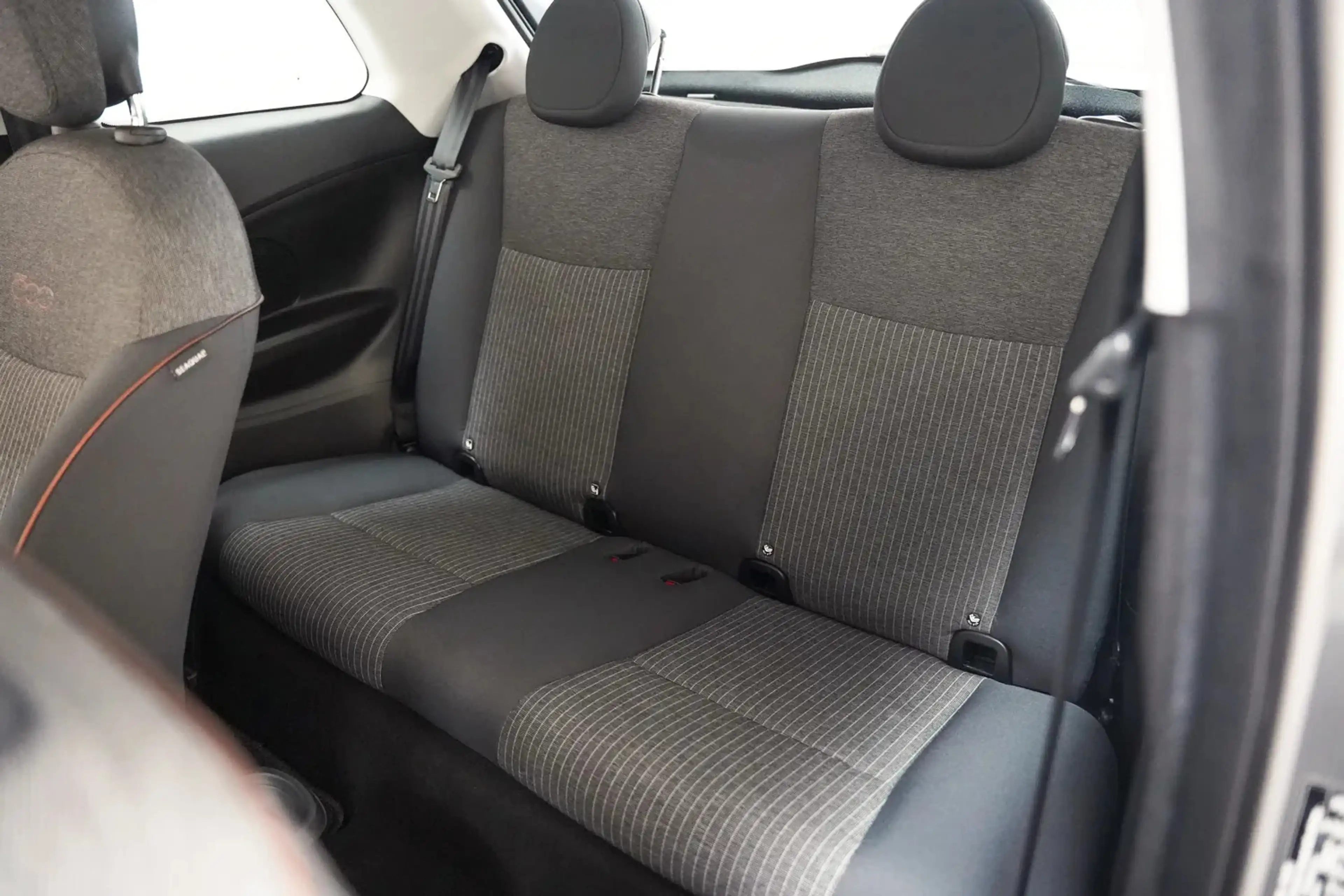 Fiat 500e Icon 42 kWh [ Navi Climate Apple/Android ] — photo 10