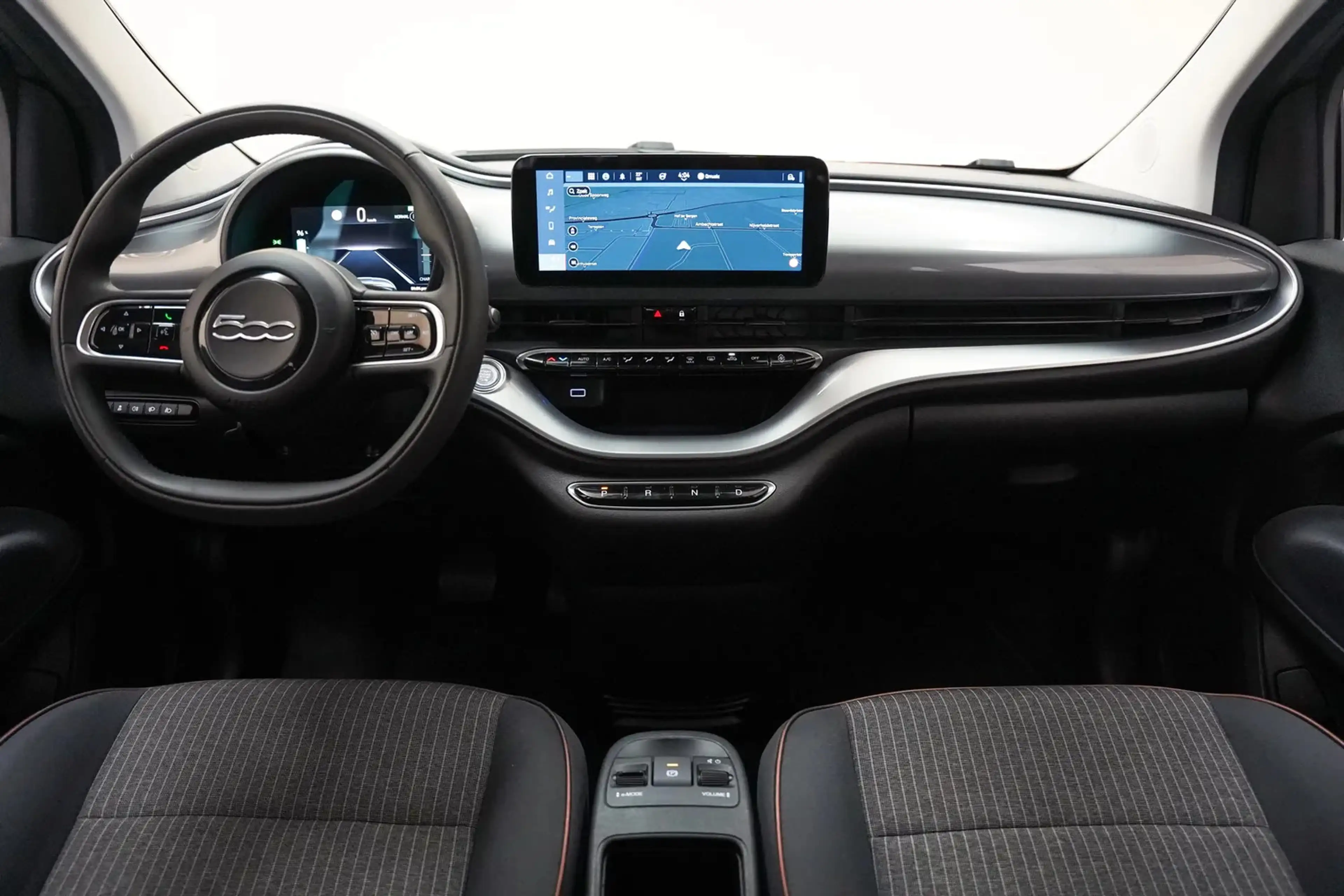 Fiat 500e Icon 42 kWh [ Navi Climate Apple/Android ] — photo 4