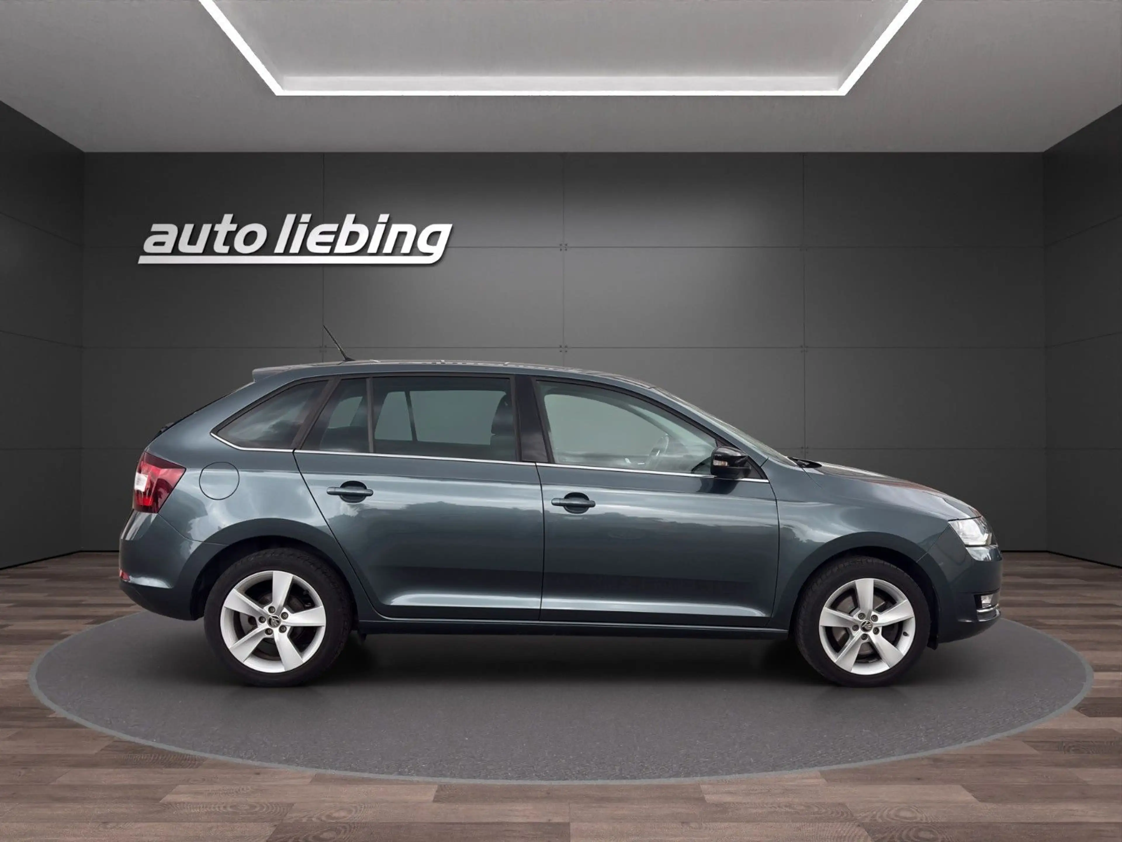Skoda Rapid/Spaceback Spaceback Style*Smart L.*8-fach*top — photo 7
