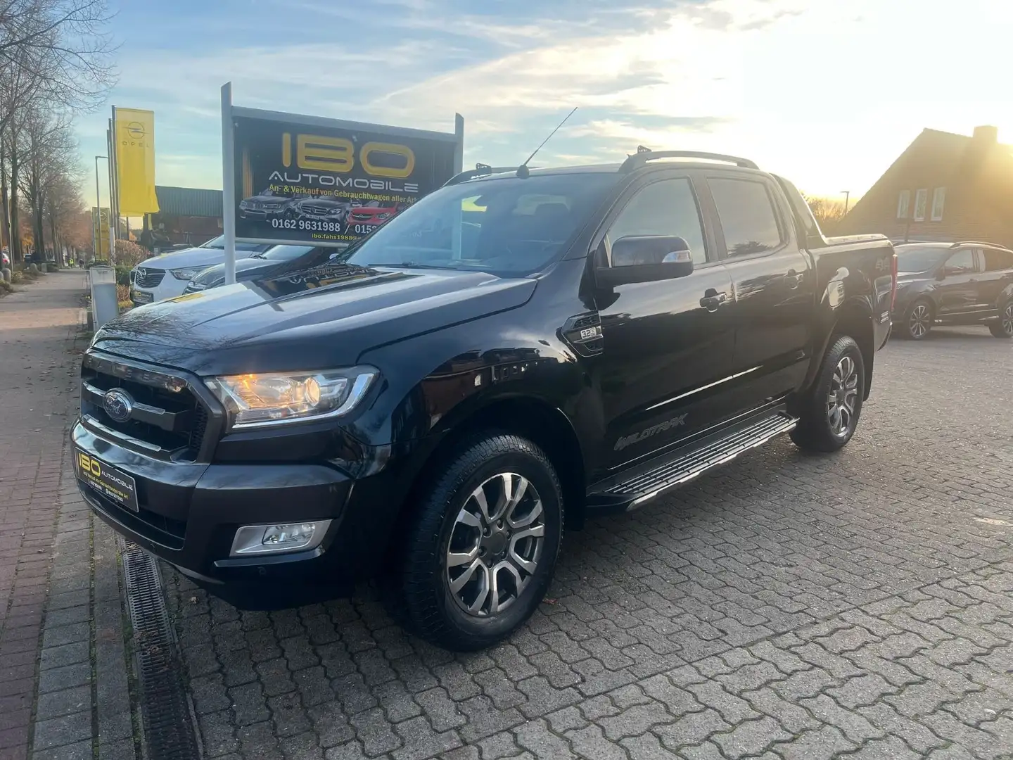 Ford Ranger Wildtrak Doka 4x4 +Sitzhz+Navi+Kamera+ Schwarz - 1