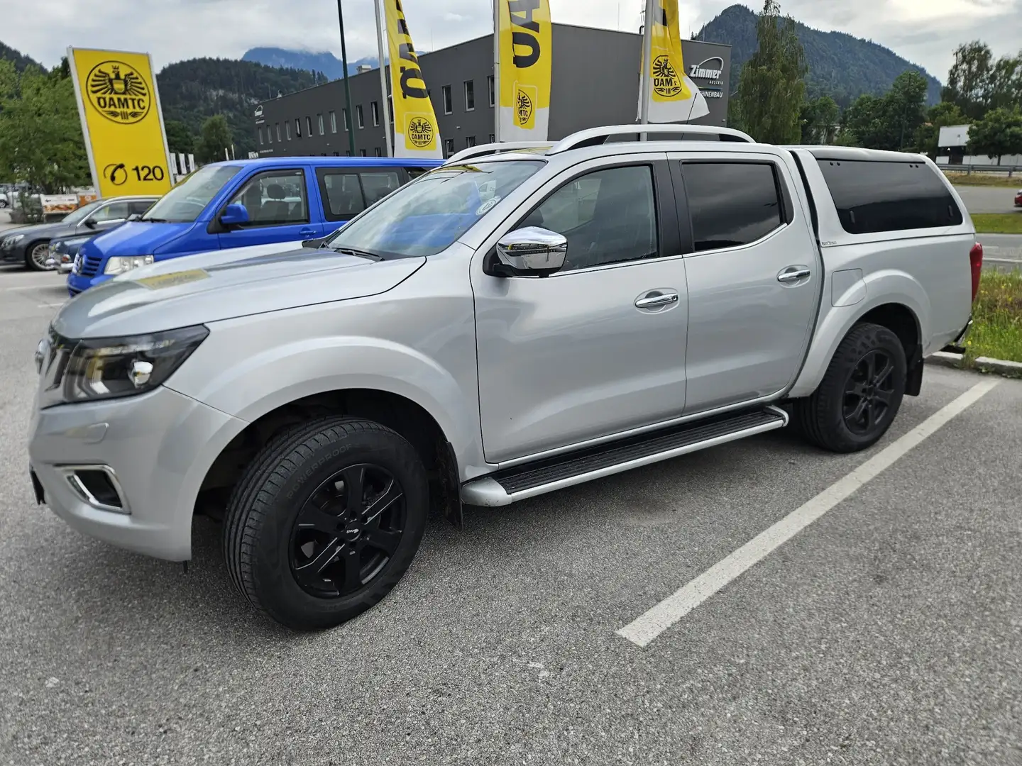 Nissan Navara Double Cab 4x4 2,3 dCi N-Connecta Aut. - 1