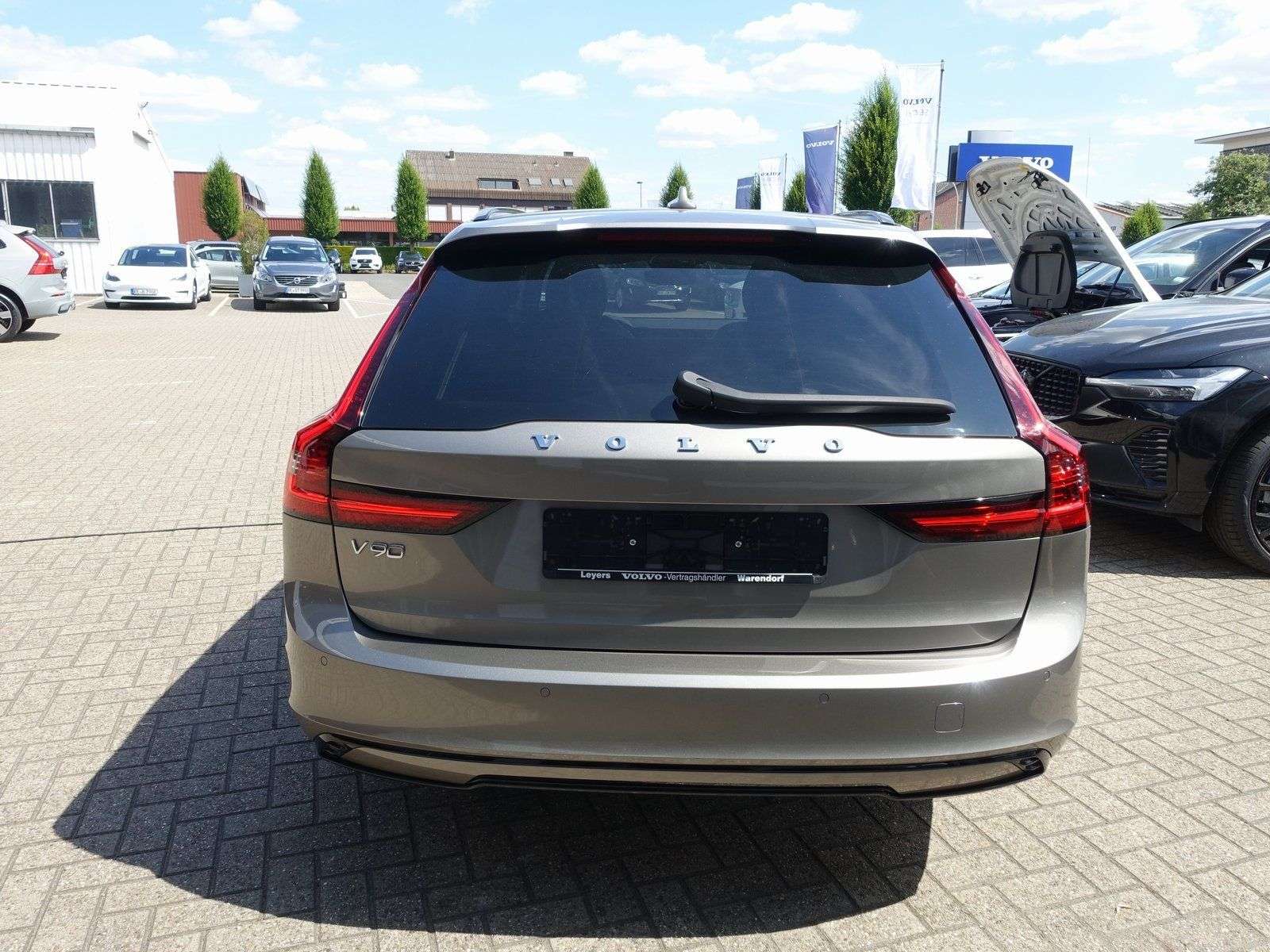 Volvo V90