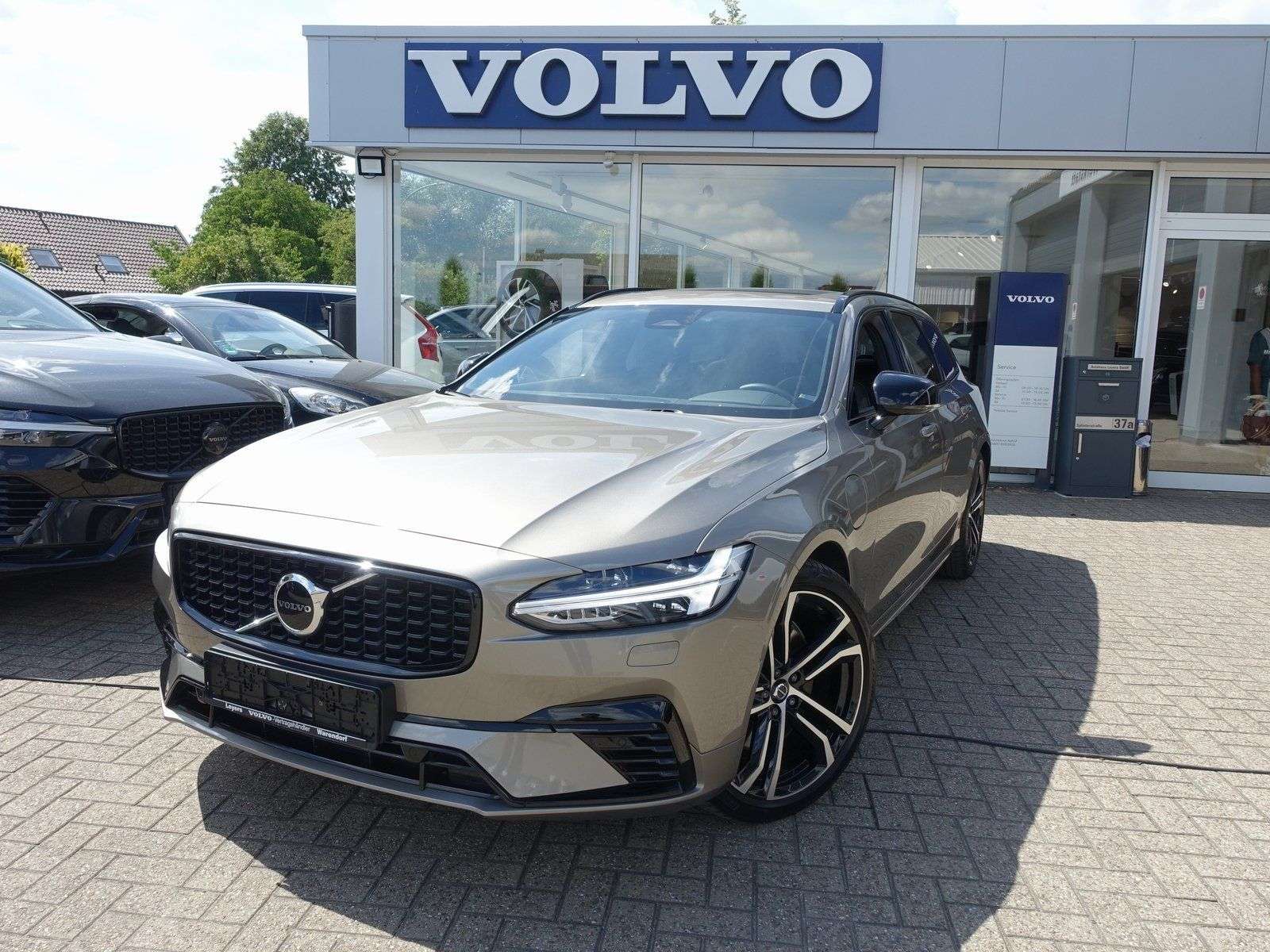 Volvo V90