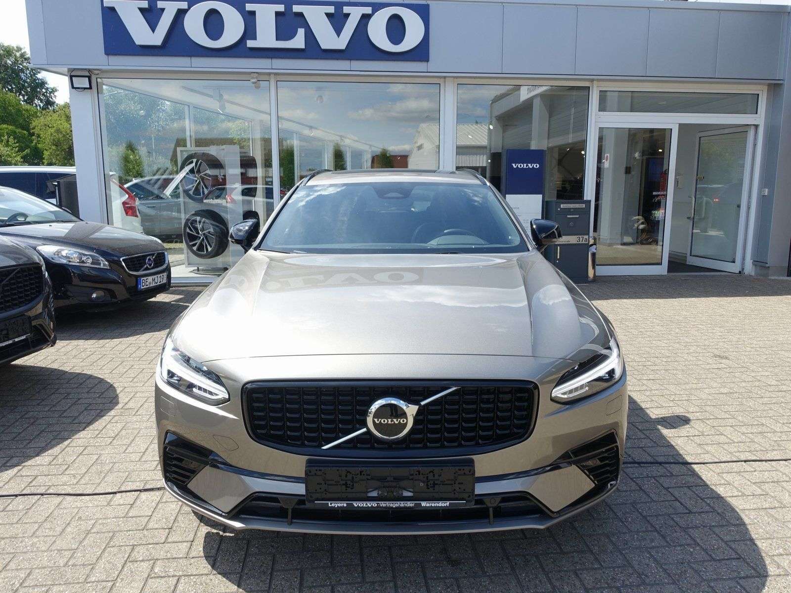 Volvo V90