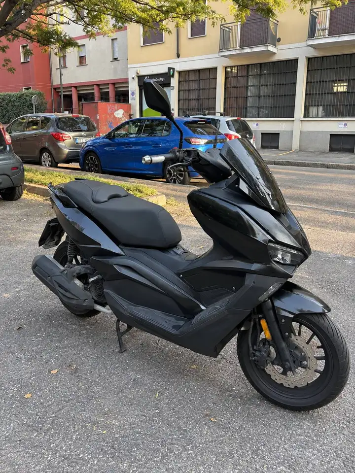 Over Bikes Brera 125