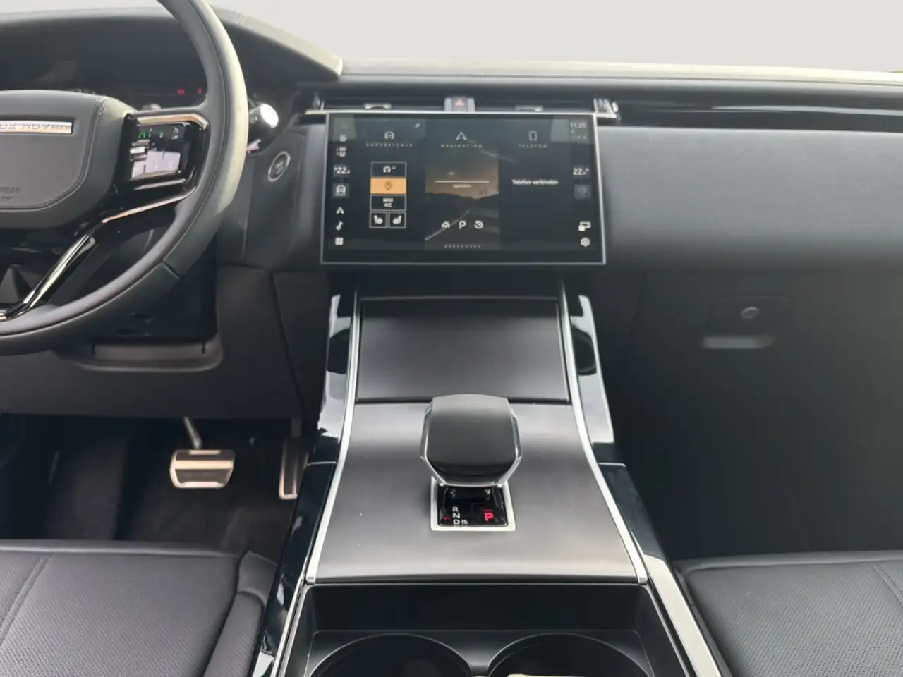 Land Rover Range Rover Velar 2026