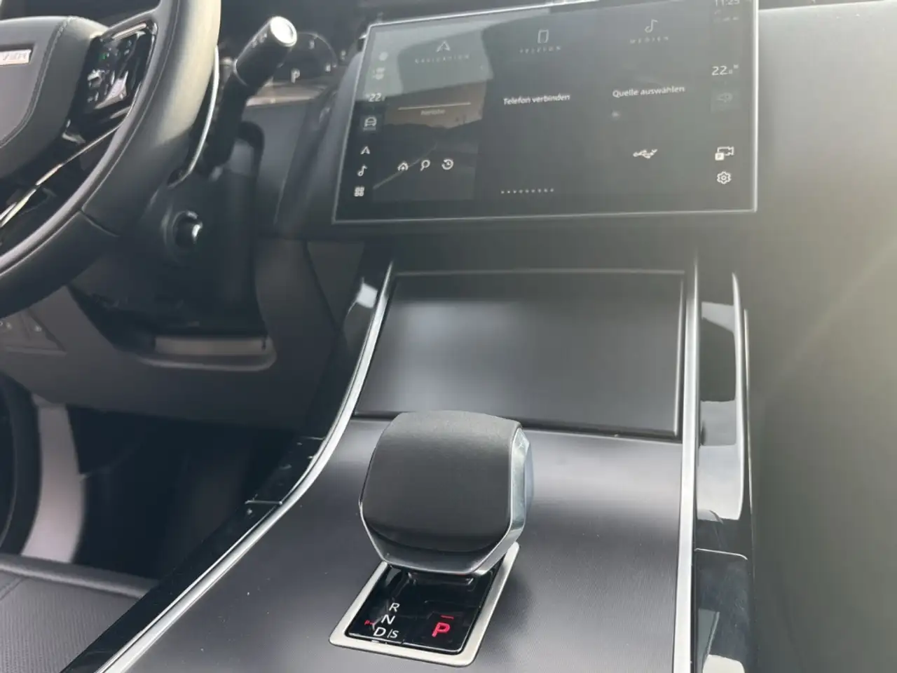 Land Rover Range Rover Velar 2026 — фото 13