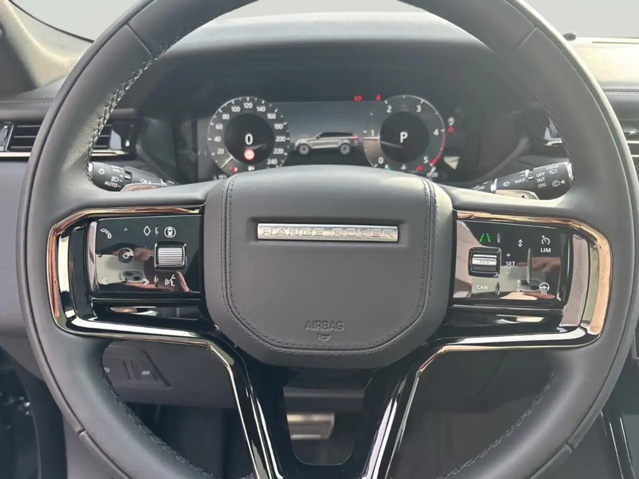 Land Rover Range Rover Velar 2026 — фото 14