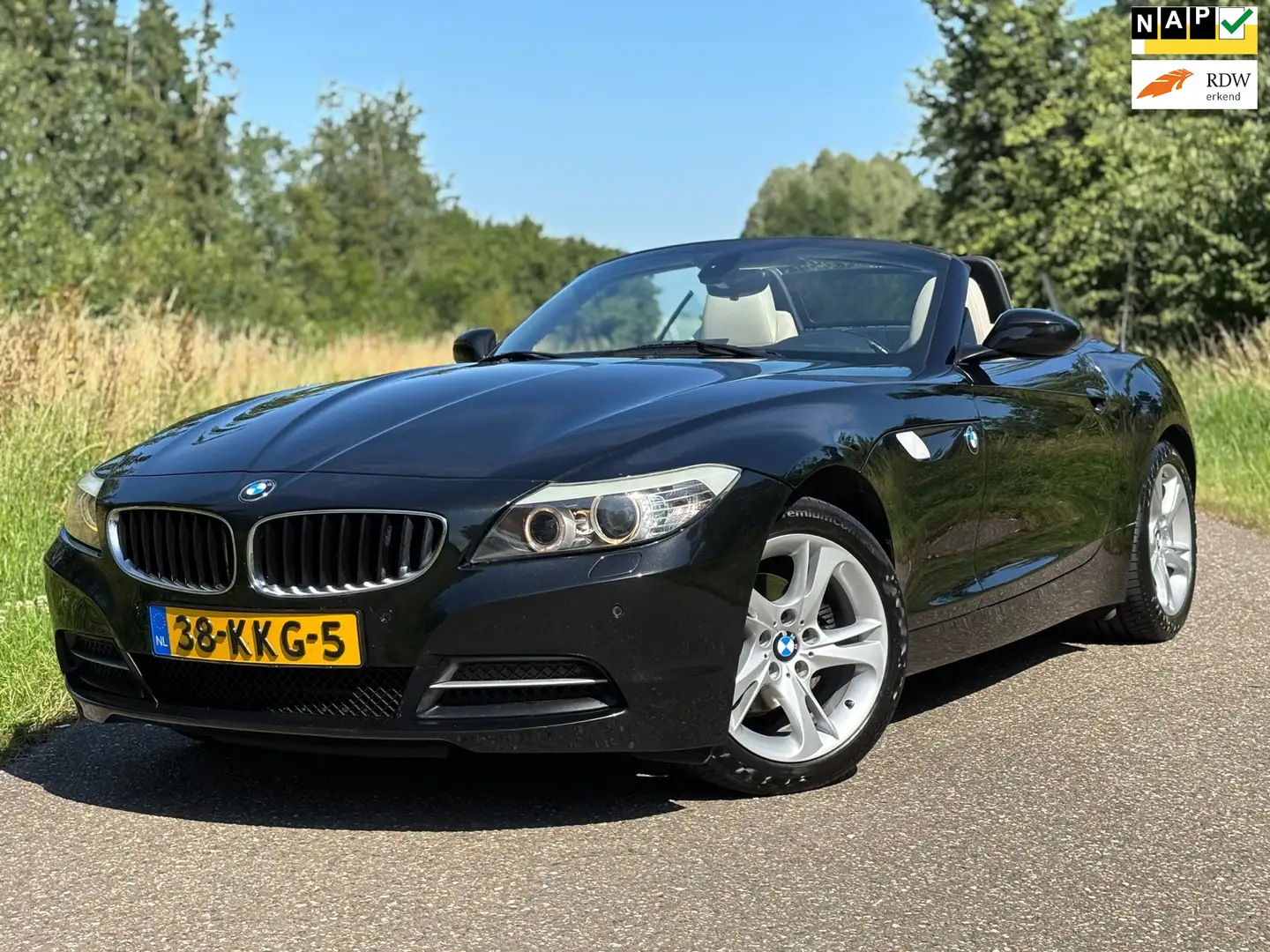 BMW Z4 Roadster SDrive23i Aut Design Pure White Zwart - 1