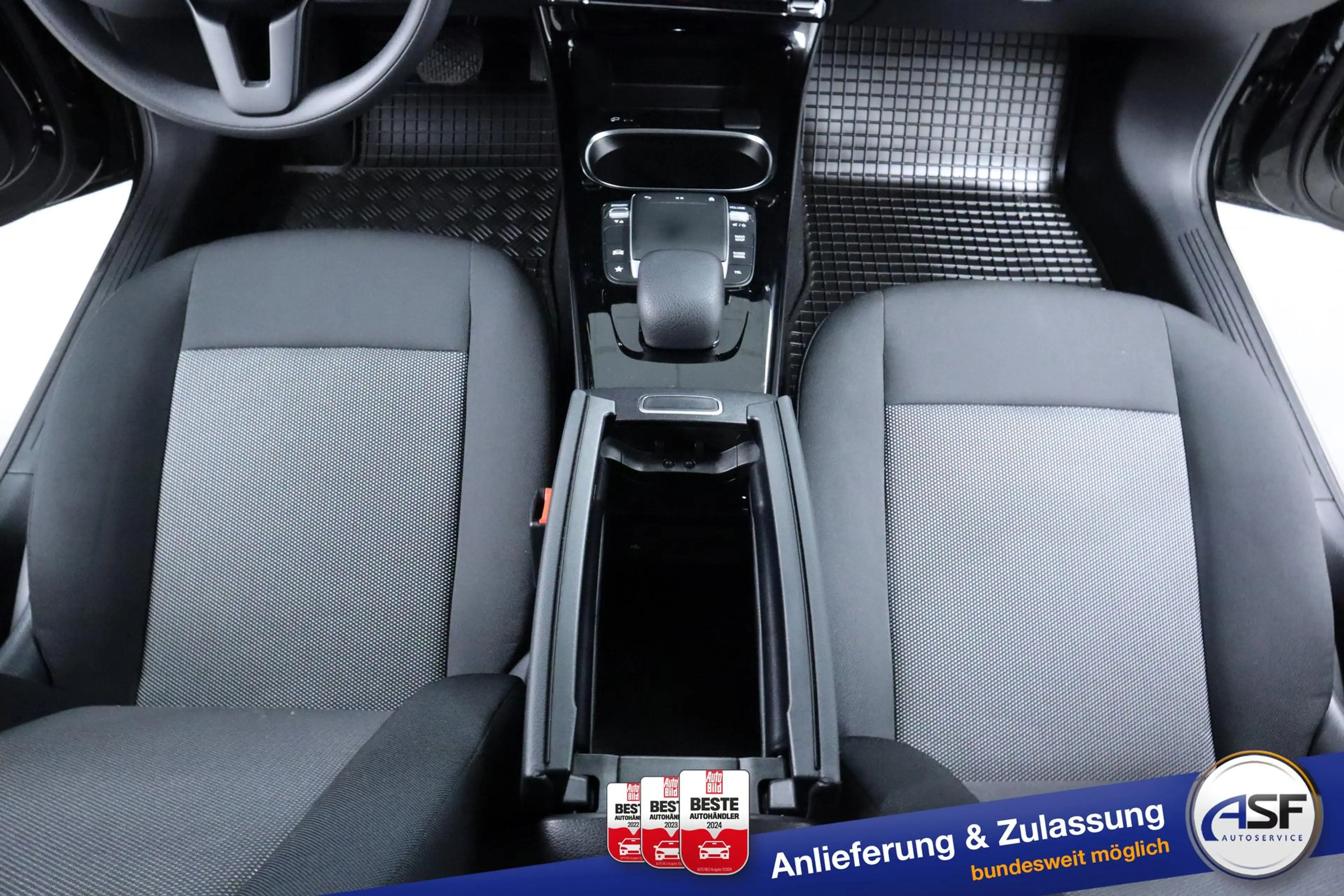 Mercedes-Benz A 250 #LED High Performance #Kamera #Schaltwippen #Sp... — photo 33