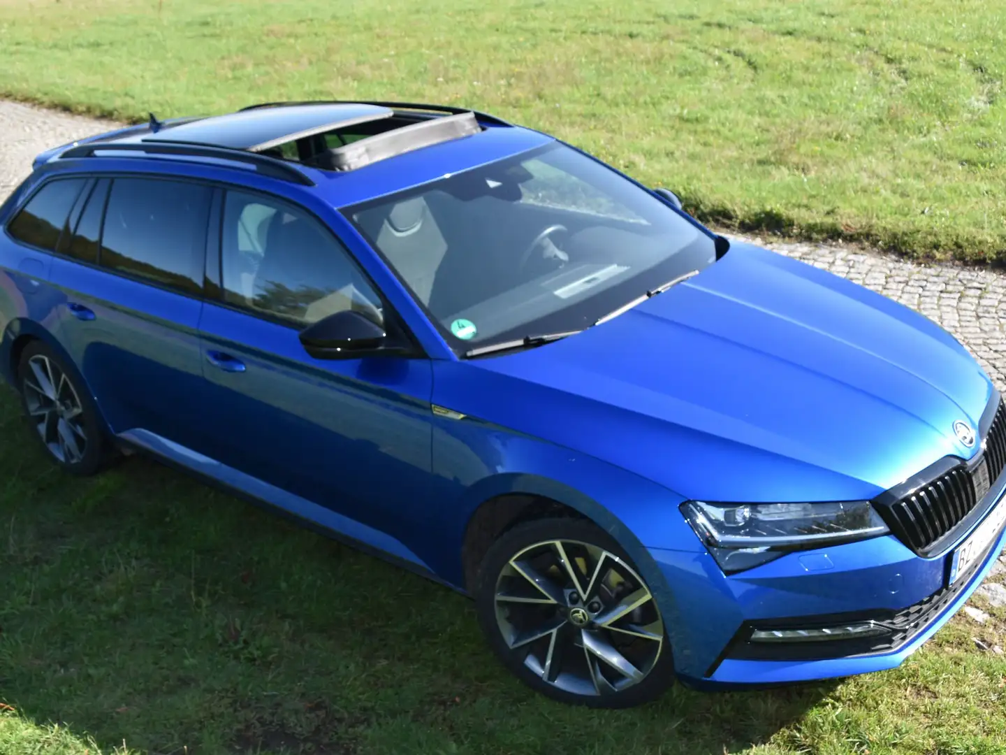 Skoda Superb Superb Combi 2.0 TDI DSG Sportline Blau - 1