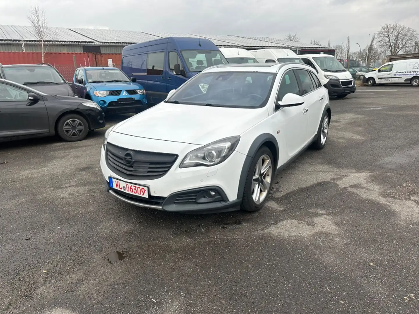 Opel Insignia A CountryTourer 4x4 *XENON*PANORAMA*OPC Blanc - 1