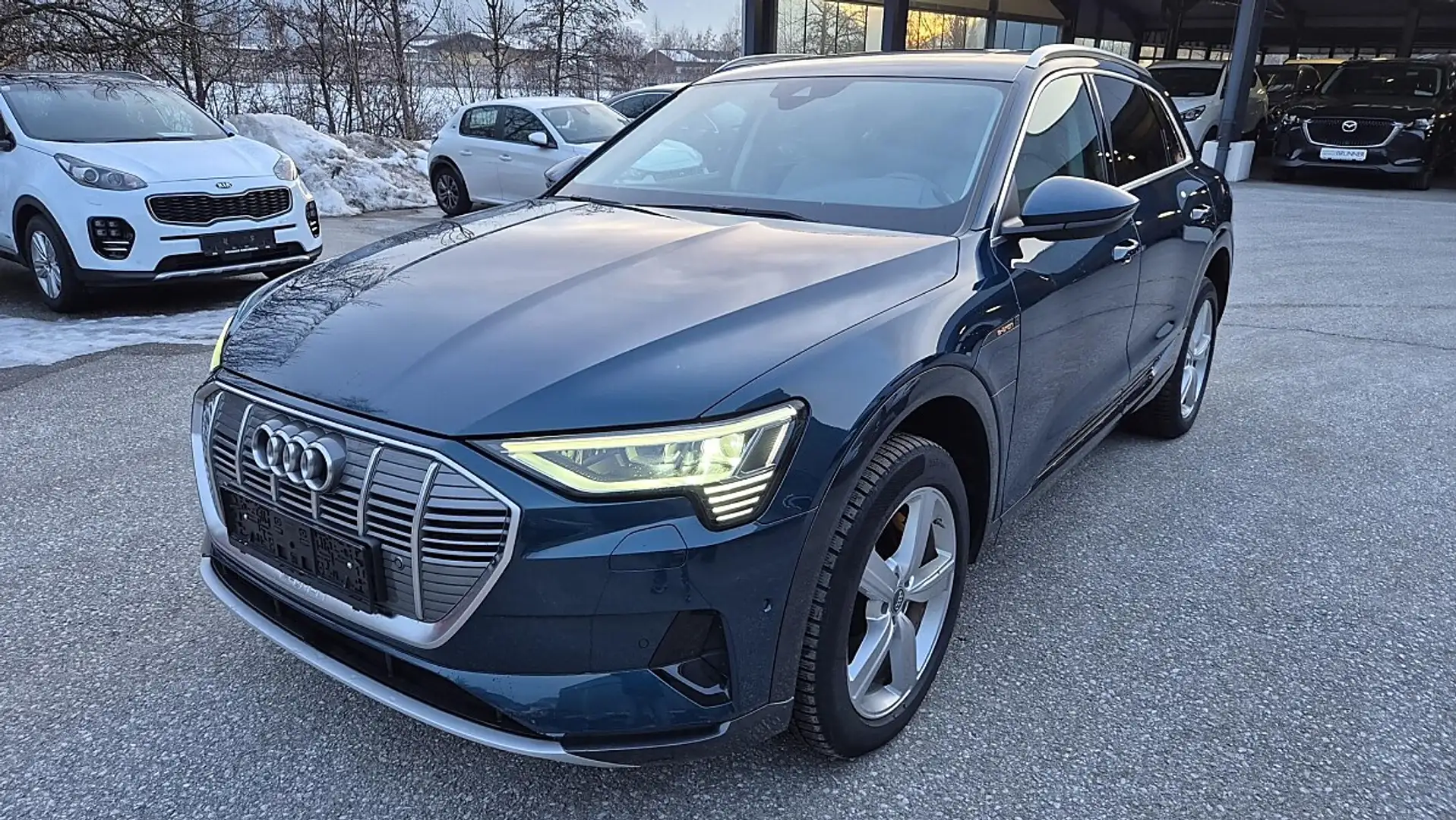 Audi e-tron 55 quattro 95kWh Advanced Blau - 2