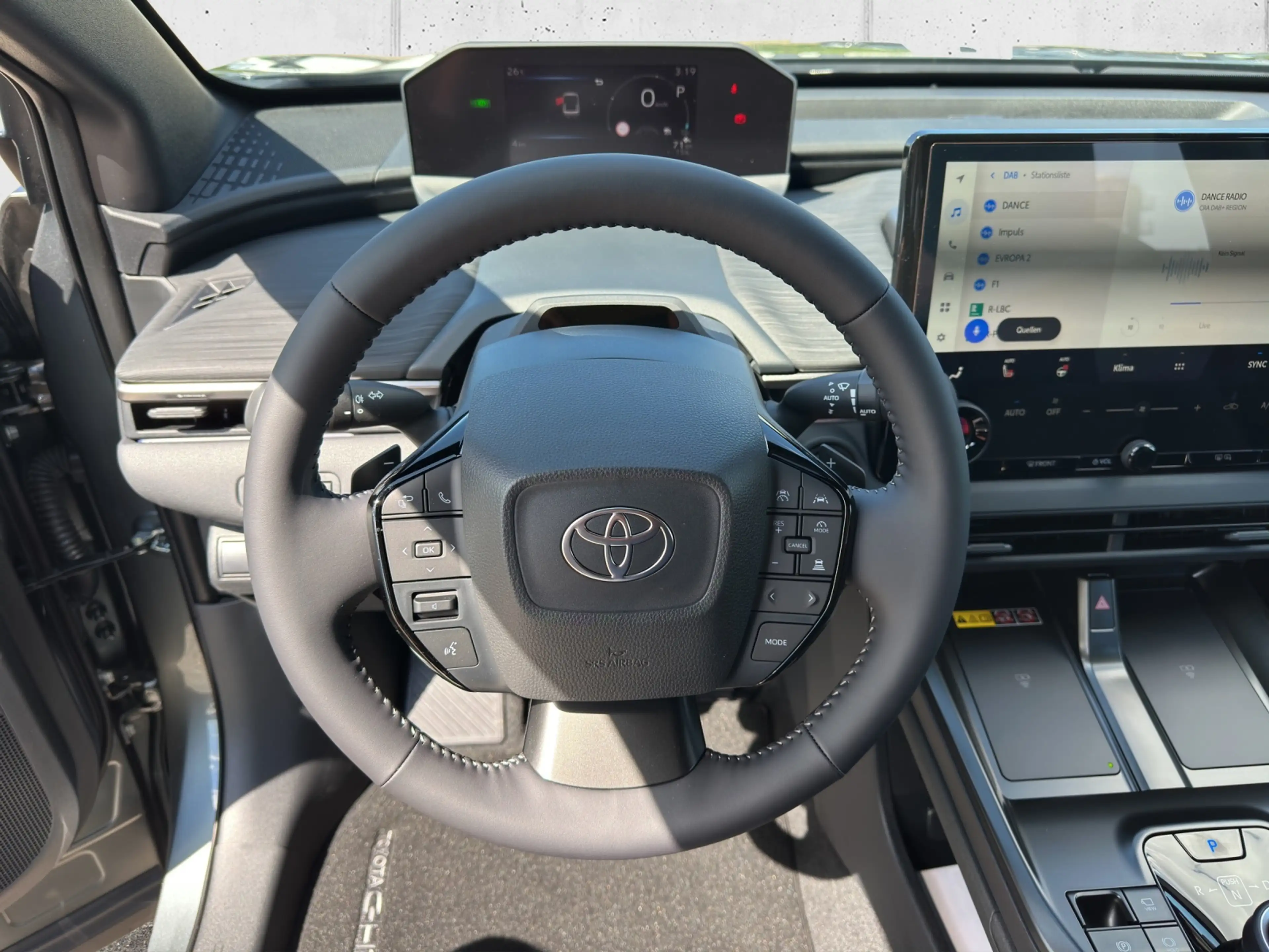 Toyota C-HR + Elektrik AWD Lounge - 501km Reichweite 5t. — photo 11