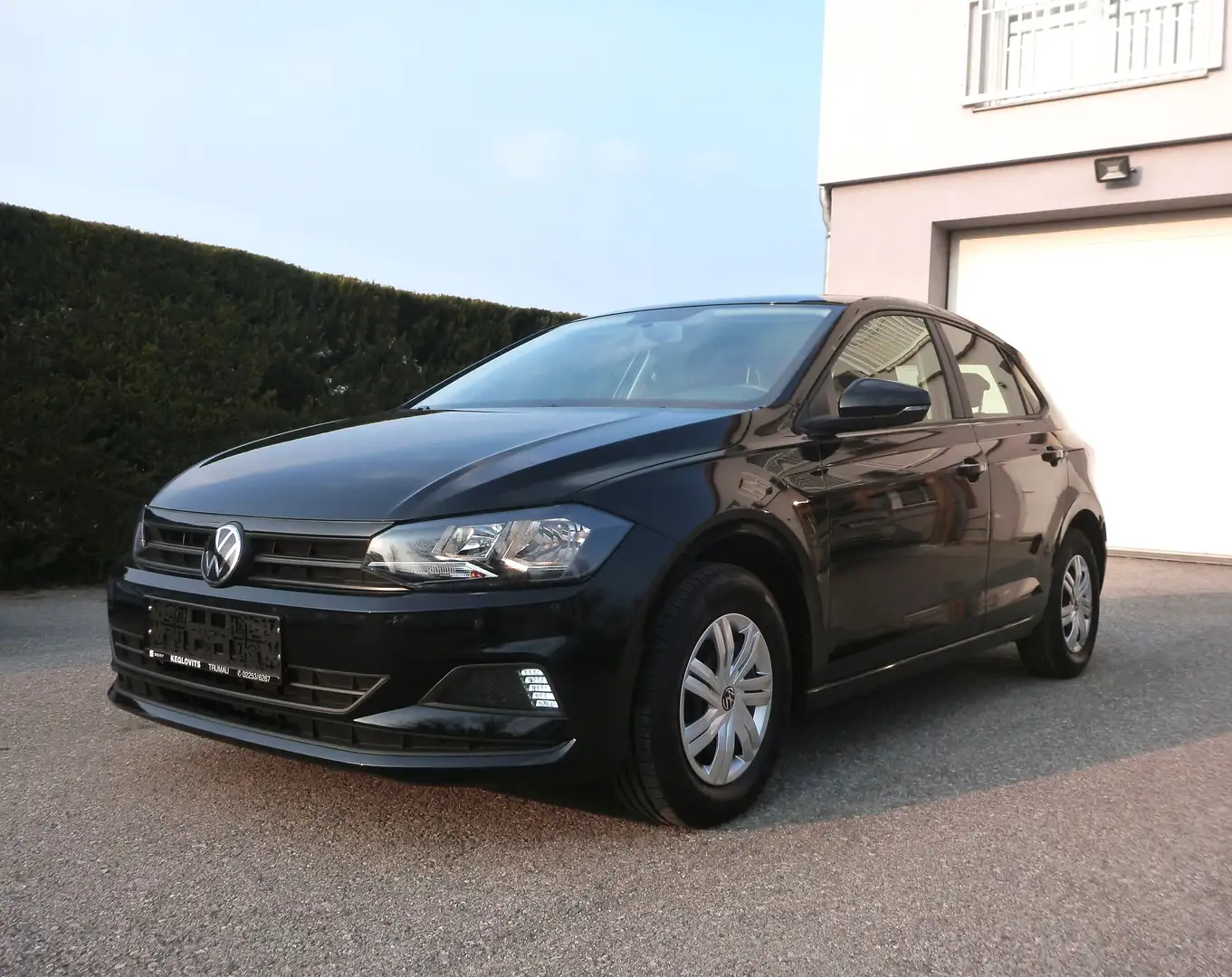 Volkswagen Polo KLIMA FRONT-ASSIST INFOTAINMENT-PAKET APP-CONNECT Schwarz - 2