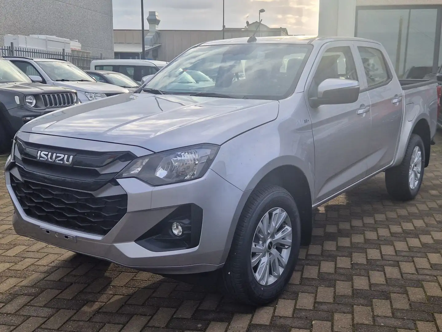 Isuzu D-Max N60 CREW CAB BB+ Grigio - 2