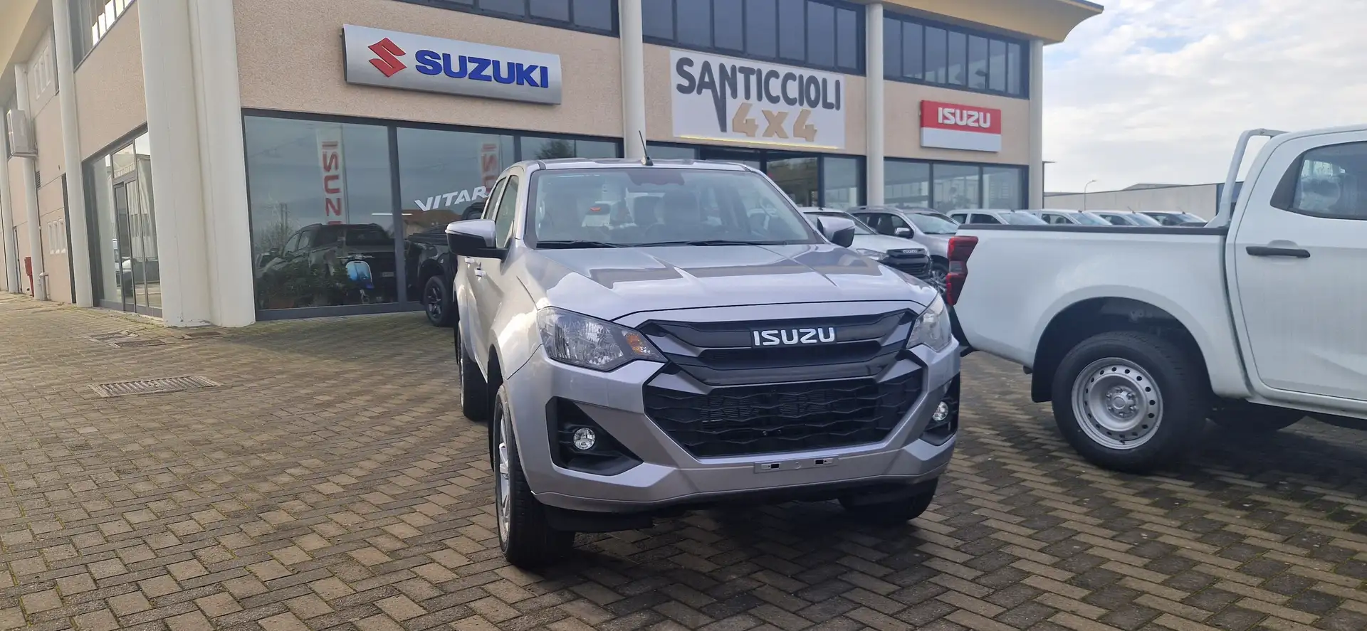 Isuzu D-Max N60 CREW CAB BB+ Grigio - 1