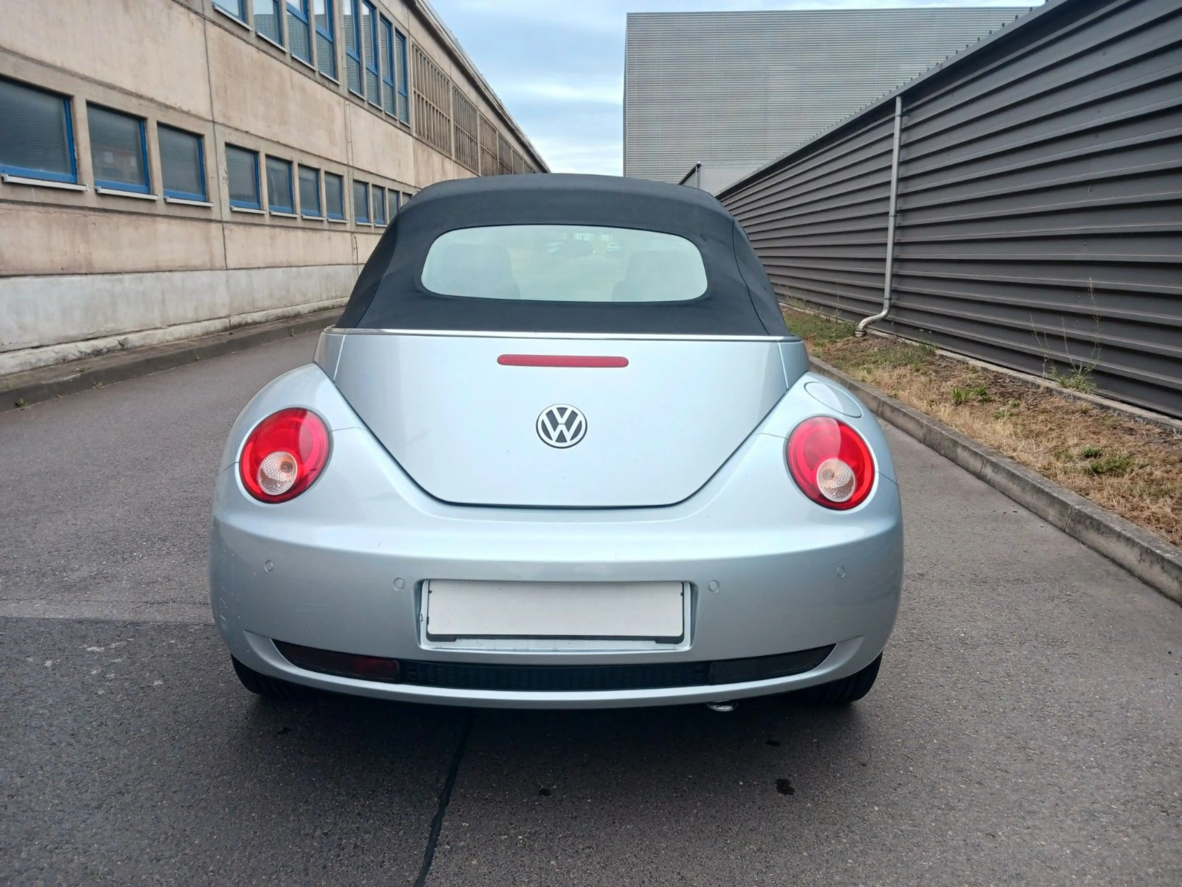 Volkswagen New Beetle Cabriolet 2.0 United Klima,Shz.,1.Hd — photo 4