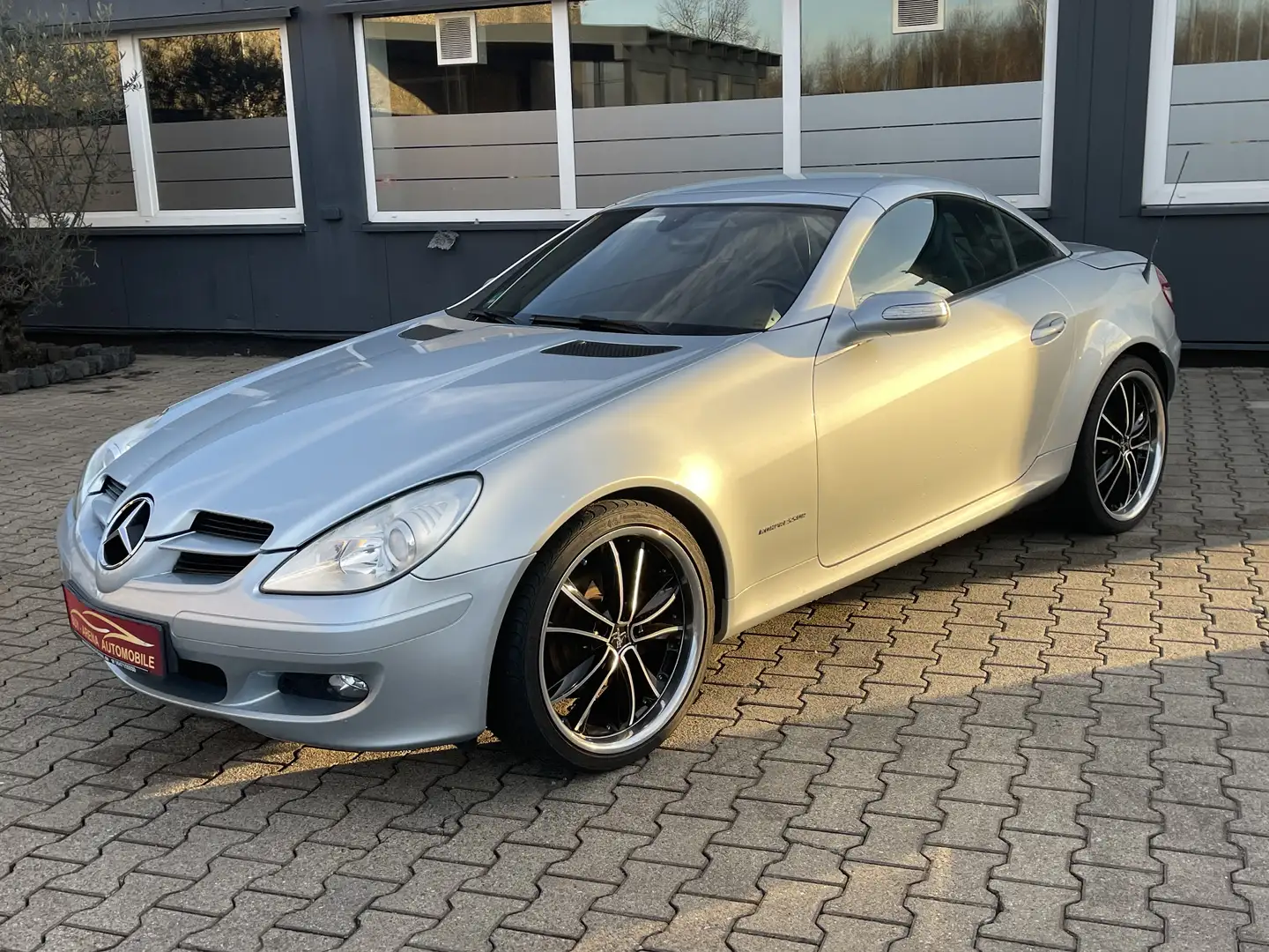 Mercedes-Benz SLK 200 Kompressor Automatik Leder 19 Zoll Top Gepflegt Šedá - 1