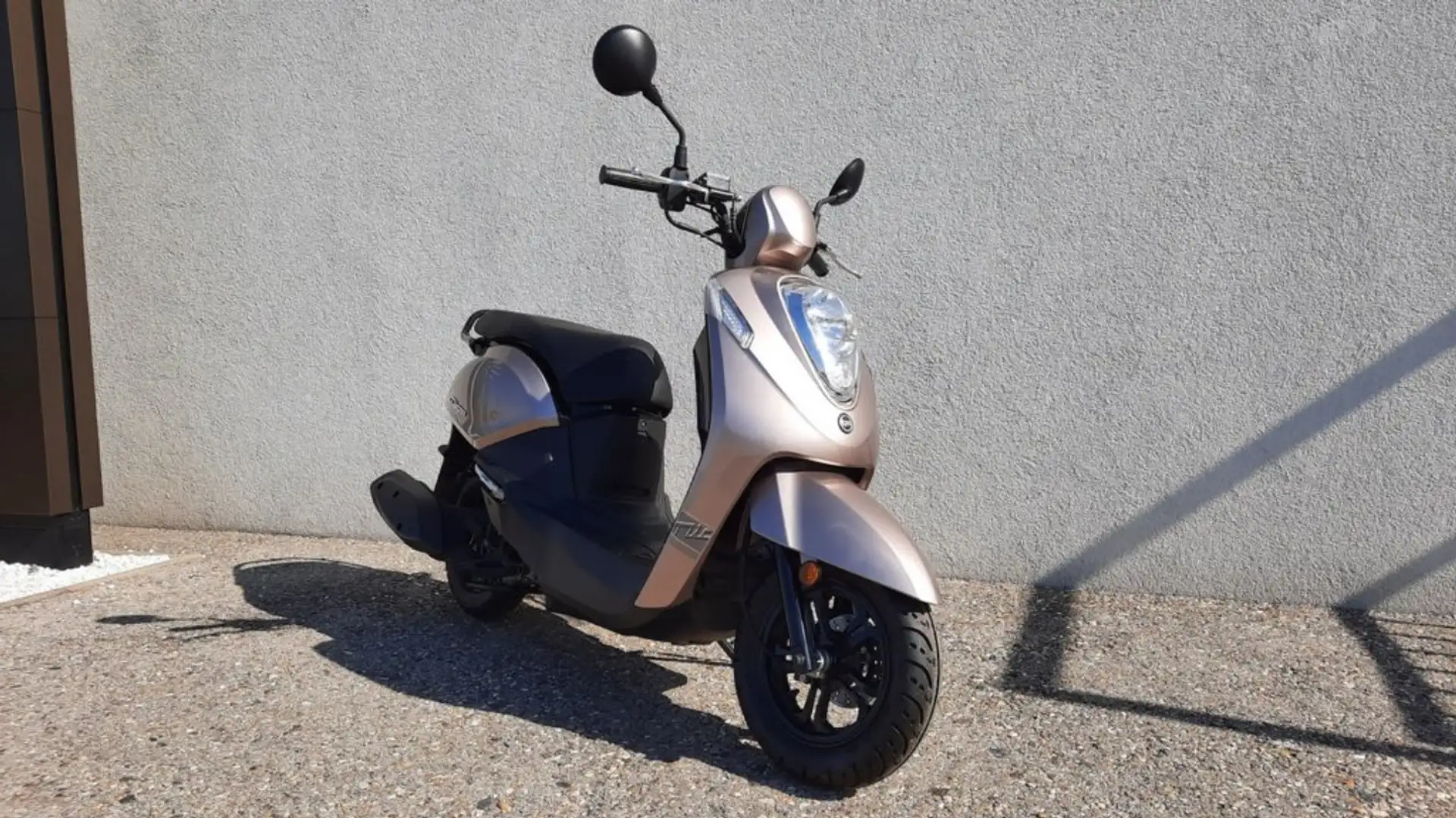 SYM Mio 50 E5 Gris - 2