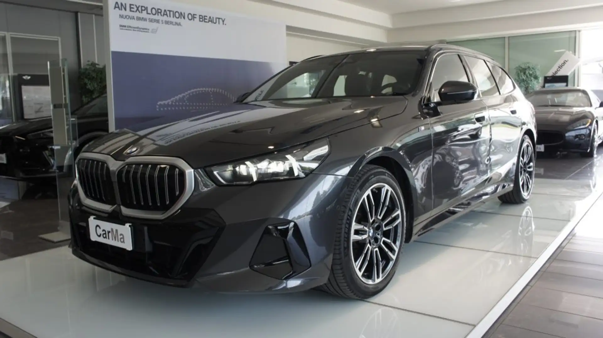 BMW 520 d 48V sDrive Touring Msport LISTINO 83.300€ Grigio - 1