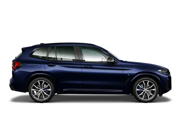 BMW X3 view 4