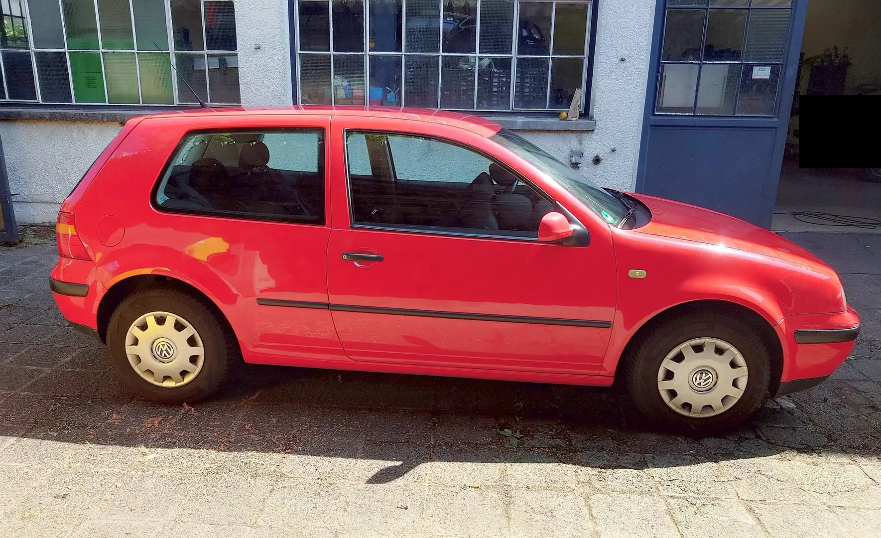 Volkswagen Golf VW Golf IV 1.6 Auto Sitzh. Radio 2 Vorb Scheckh Rot - 2